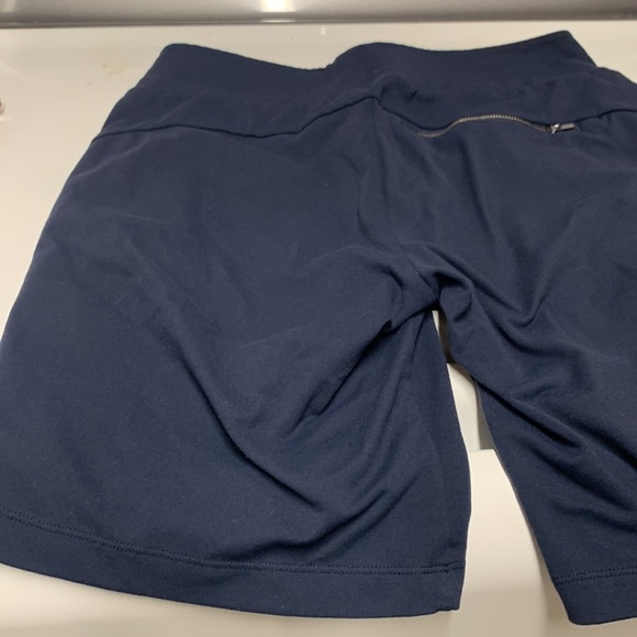 Athleta navy short drawstring waist size small drawstring waist 9” length - Picture 3 of 9